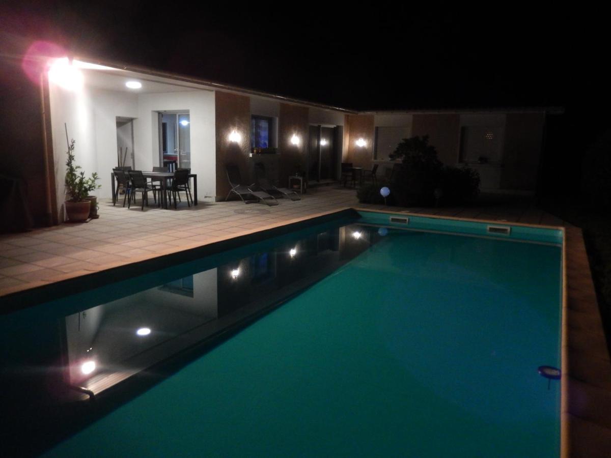 Villa De Guenifey Josse Exterior foto